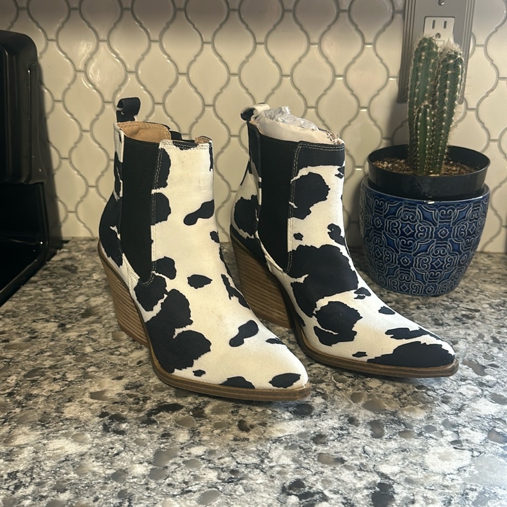 Barn babe cow print boots New never worn